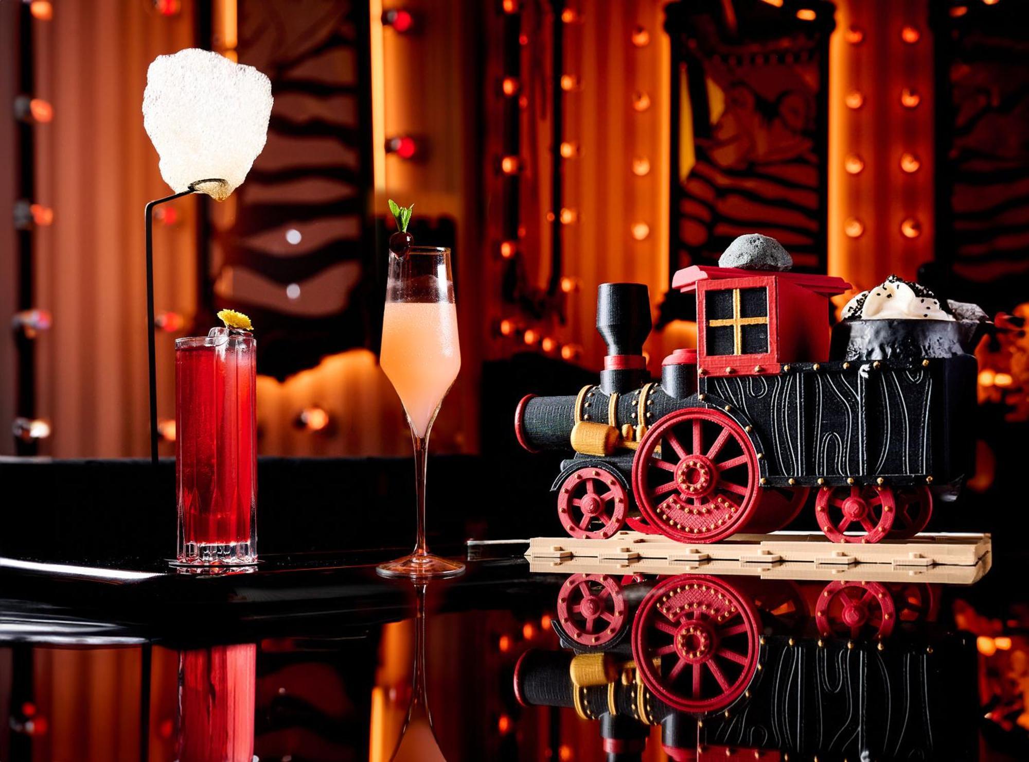 מלון דובאי Five Luxe מראה חיצוני תמונה The bar at the Mandarin Oriental, Munich