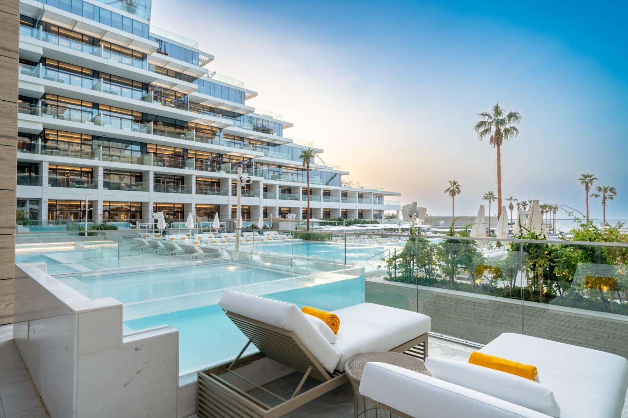מלון דובאי Five Luxe מראה חיצוני תמונה The West Hollywood Hotel